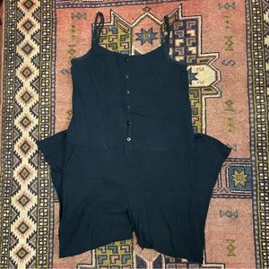 Ursa Minor Black Peg Jumper. Small.